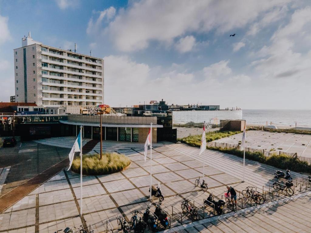 Luxury Upstairs & Downstairs Apartments Zandvoort Bagian luar foto