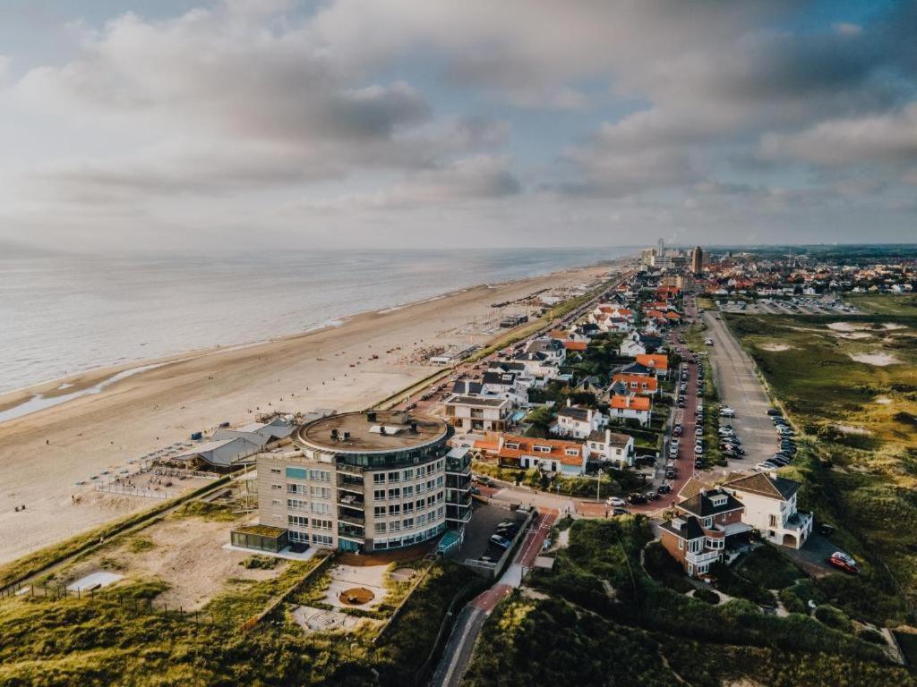 Luxury Upstairs & Downstairs Apartments Zandvoort Bagian luar foto