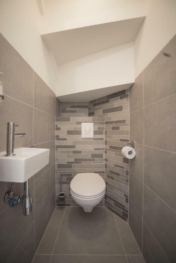 Luxury Upstairs & Downstairs Apartments Zandvoort Bagian luar foto