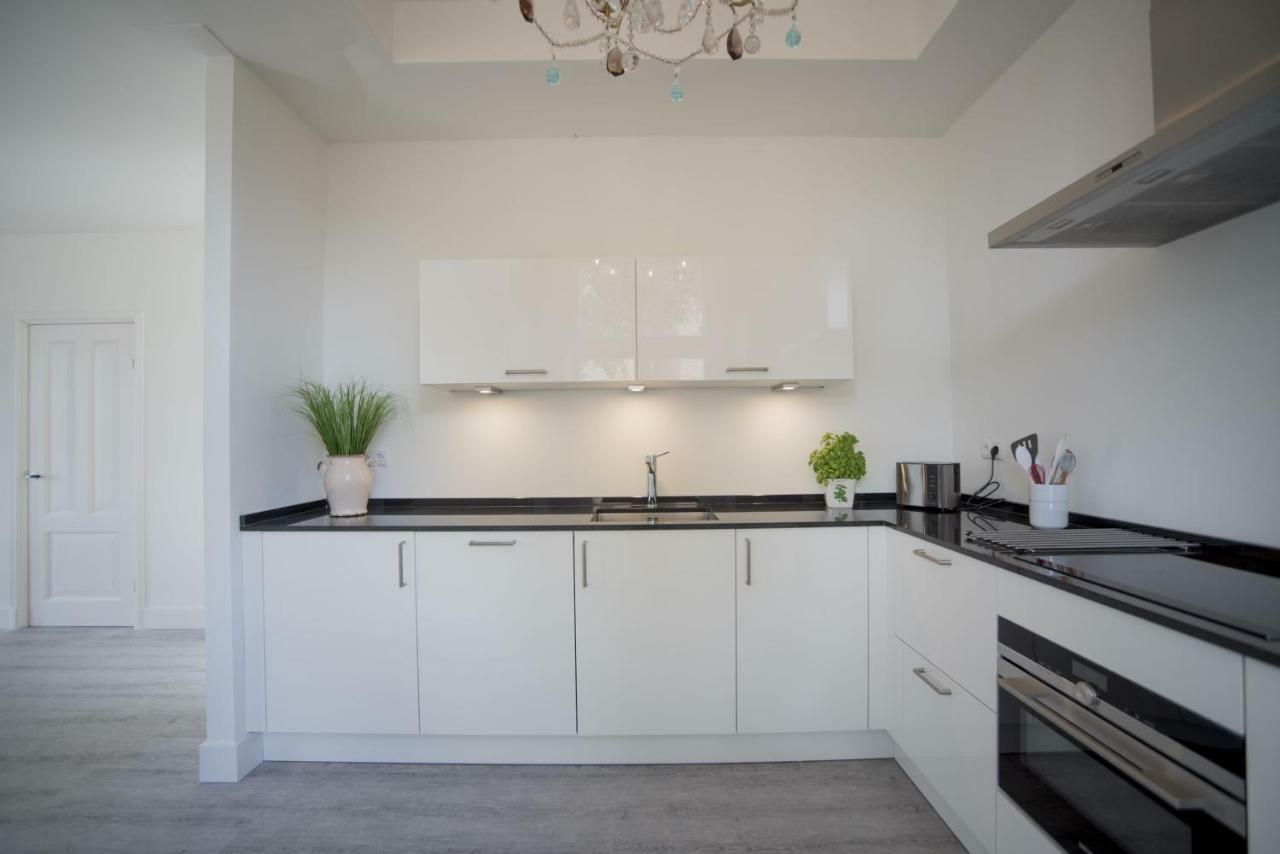 Luxury Upstairs & Downstairs Apartments Zandvoort Bagian luar foto