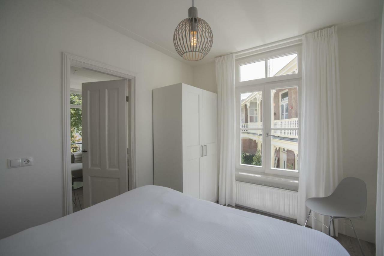 Luxury Upstairs & Downstairs Apartments Zandvoort Bagian luar foto
